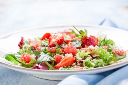 tasty salad with strawberries, weight loss pills